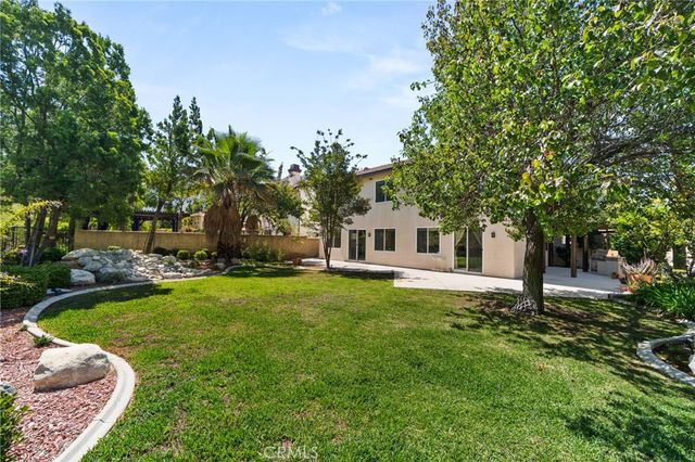 51 Mountain Laurel, Azusa, CA 91702