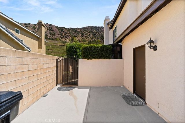 51 Mountain Laurel, Azusa, CA 91702