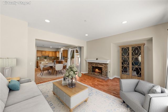 51 Mountain Laurel, Azusa, CA 91702