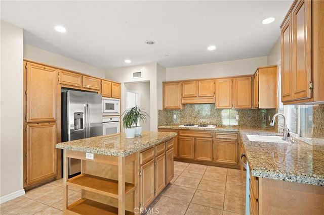 51 Mountain Laurel, Azusa, CA 91702