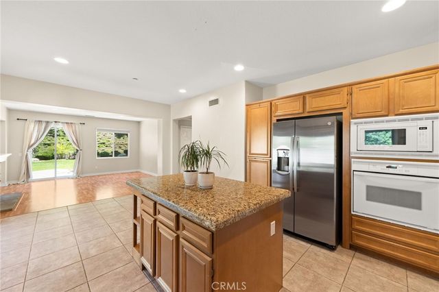 51 Mountain Laurel, Azusa, CA 91702