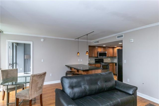 600 Admiral Boulevard 803, Kansas City, MO 64106