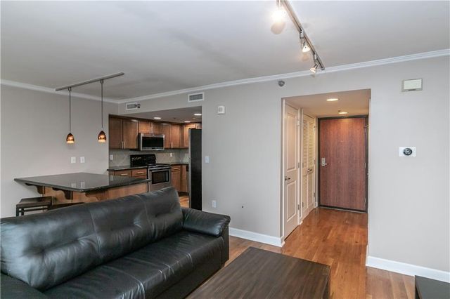 600 Admiral Boulevard 803, Kansas City, MO 64106