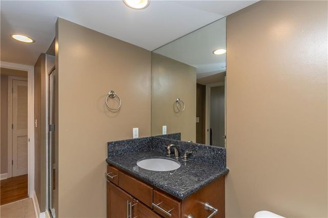 600 Admiral Boulevard 803, Kansas City, MO 64106