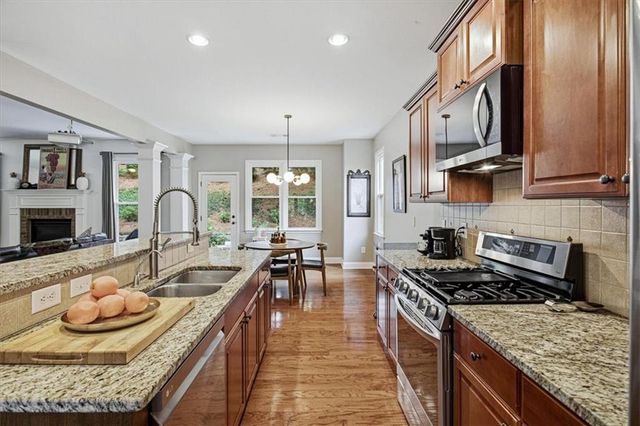 6020 Fords Lake Court NW, Acworth, GA 30101