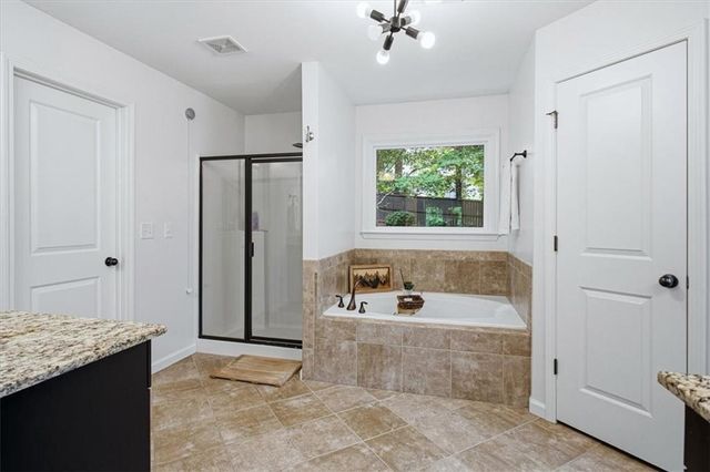 6020 Fords Lake Court NW, Acworth, GA 30101