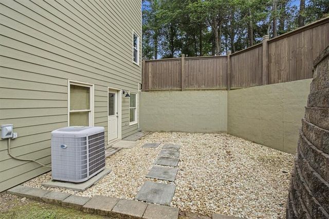 6020 Fords Lake Court NW, Acworth, GA 30101