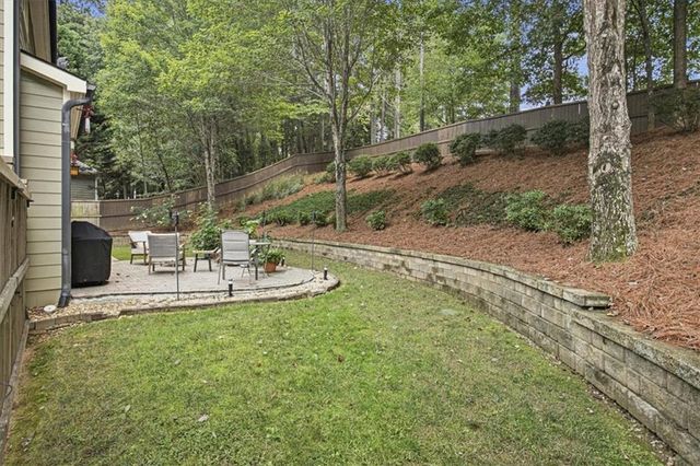6020 Fords Lake Court NW, Acworth, GA 30101