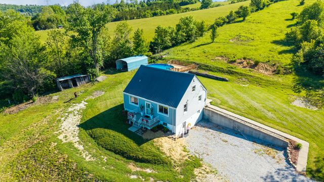 9031 Persimmon Grove Pike, Alexandria, KY 41001