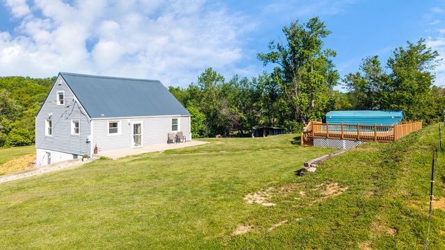9031 Persimmon Grove Pike, Alexandria, KY 41001