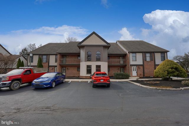 3 AMBERLEY WAY, Lititz, PA 17543