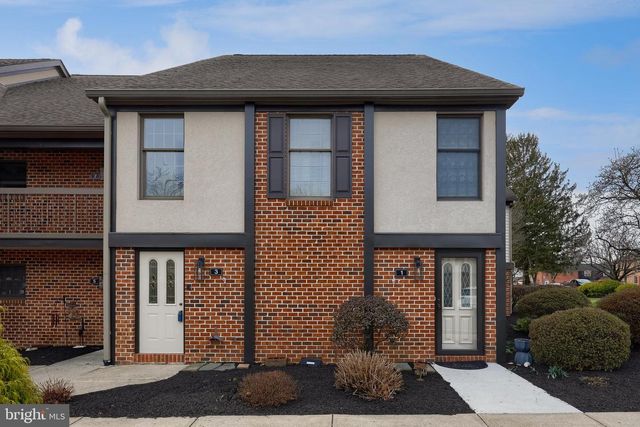 3 AMBERLEY WAY, Lititz, PA 17543