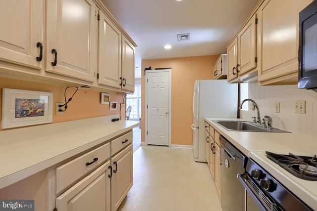 3 AMBERLEY WAY, Lititz, PA 17543