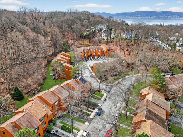 38 Amber Drive, Croton-on-hudson, NY 10520