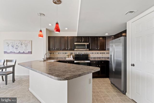 216 MELBOURNE LN, Mechanicsburg, PA 17055