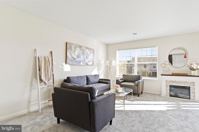 216 MELBOURNE LN, Mechanicsburg, PA 17055