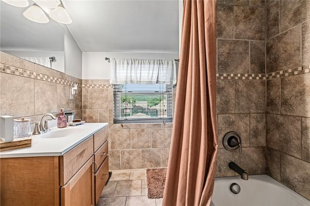 423 Gilmore Ave, Trafford, PA 15085