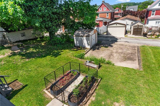 423 Gilmore Ave, Trafford, PA 15085