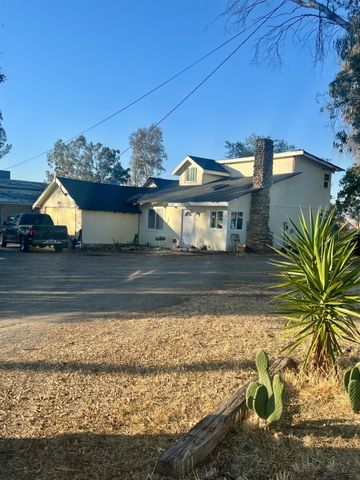 1786 N Piedra, Sanger, CA 93657