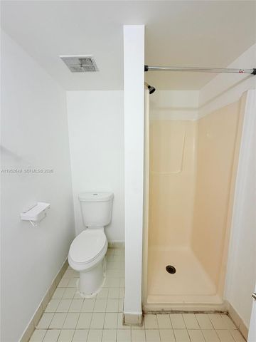 6995 NW 186th St E104, Hialeah, FL 33015