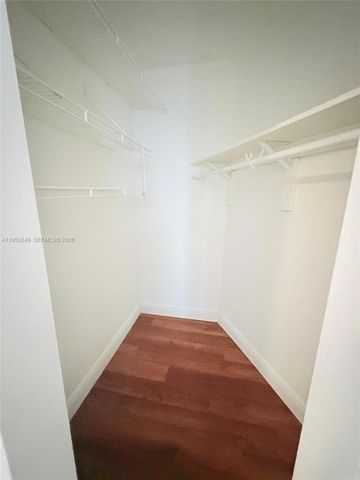 6995 NW 186th St E104, Hialeah, FL 33015