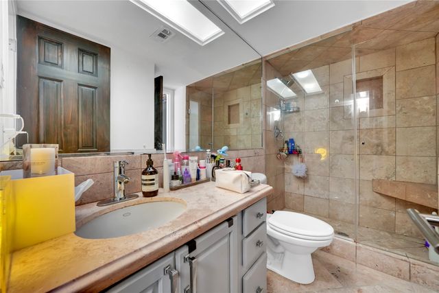 10209 Regal Oaks Drive 111, Dallas, TX 75230