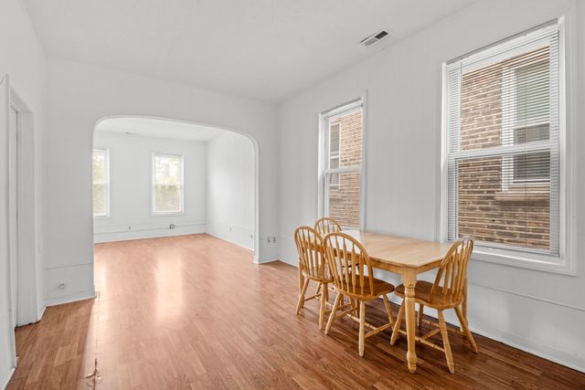 2250 S Sacramento Avenue, Chicago, IL 60623