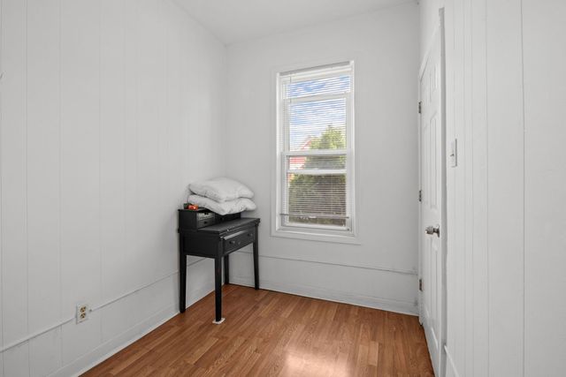 2250 S Sacramento Avenue, Chicago, IL 60623