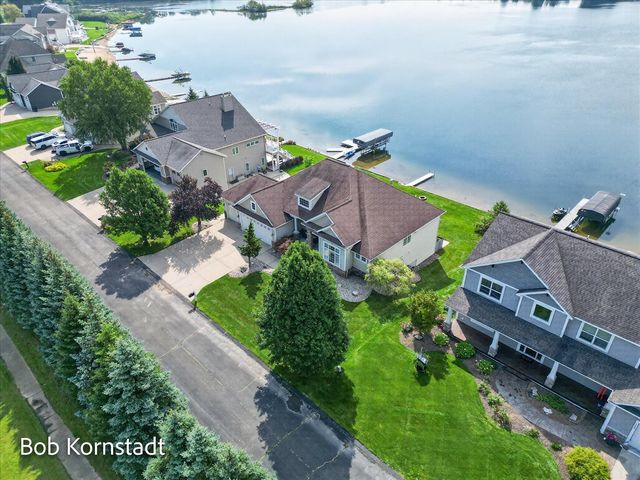 1780 68th Street, Byron Center, MI 49315