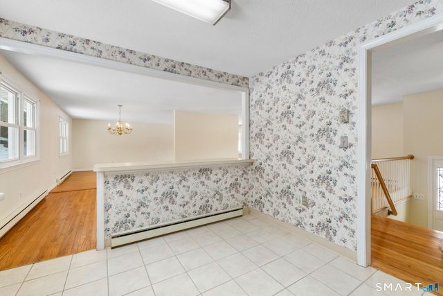 33 Lanz Lane, Ellington, CT 06029