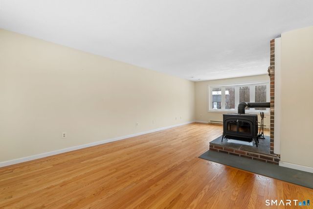 33 Lanz Lane, Ellington, CT 06029