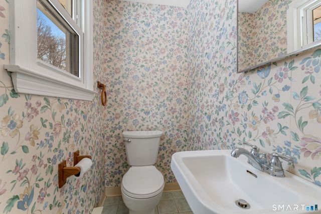 33 Lanz Lane, Ellington, CT 06029