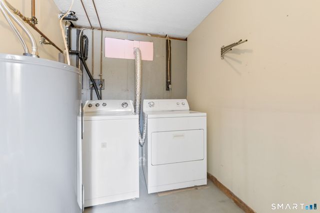 33 Lanz Lane, Ellington, CT 06029