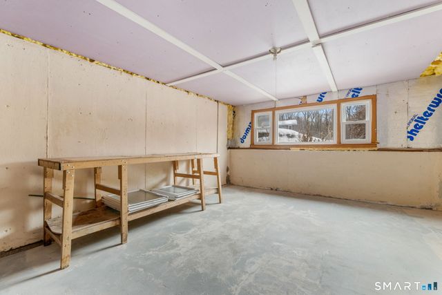 33 Lanz Lane, Ellington, CT 06029