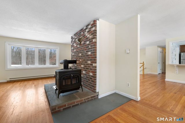 33 Lanz Lane, Ellington, CT 06029