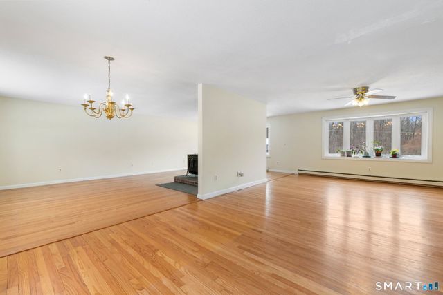 33 Lanz Lane, Ellington, CT 06029