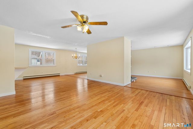 33 Lanz Lane, Ellington, CT 06029