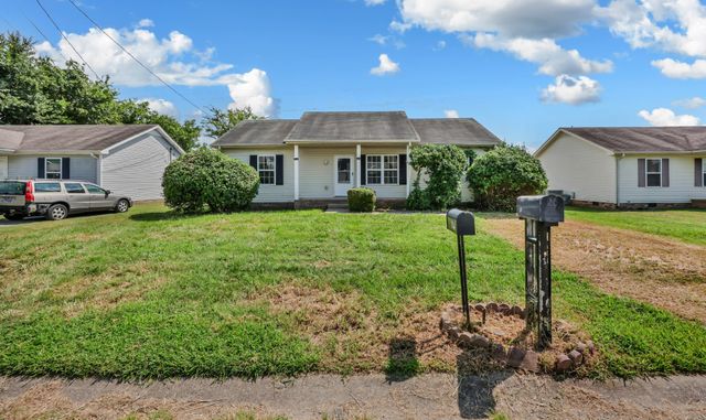 1634 Hannibal Dr, Oak Grove, KY 42262