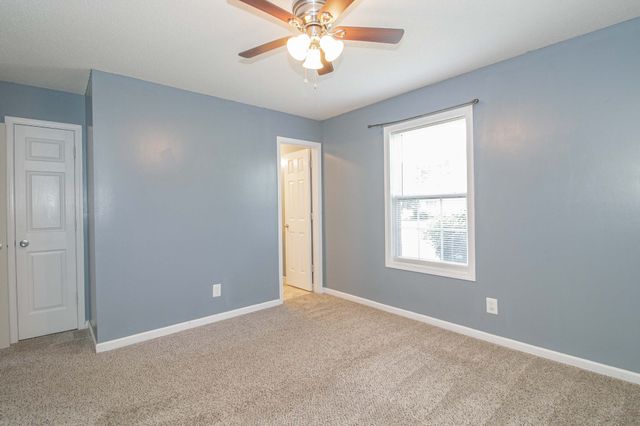1634 Hannibal Dr, Oak Grove, KY 42262