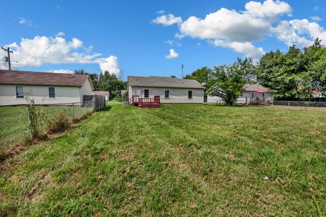 1634 Hannibal Dr, Oak Grove, KY 42262