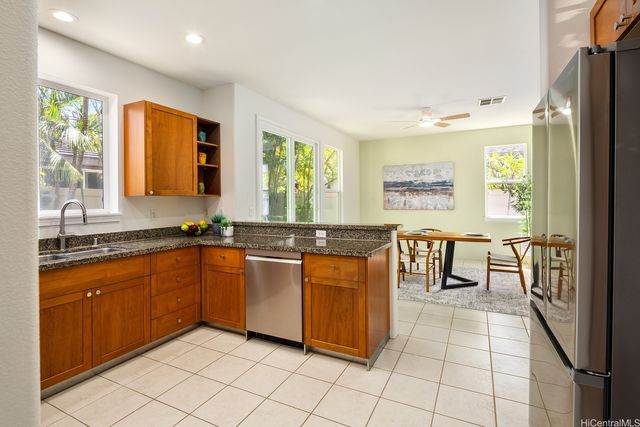 520 Lunalilo Home Road 344, Honolulu, HI 96825