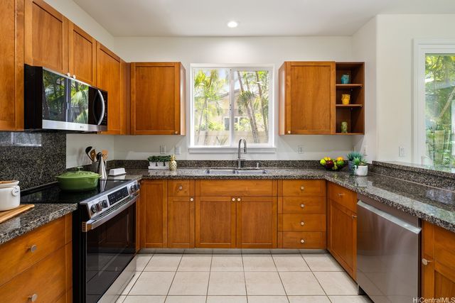 520 Lunalilo Home Road 344, Honolulu, HI 96825