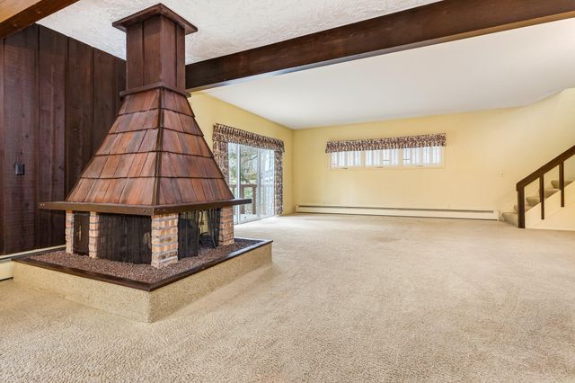 6240 Nantucket Lane, Kalamazoo, MI 49009