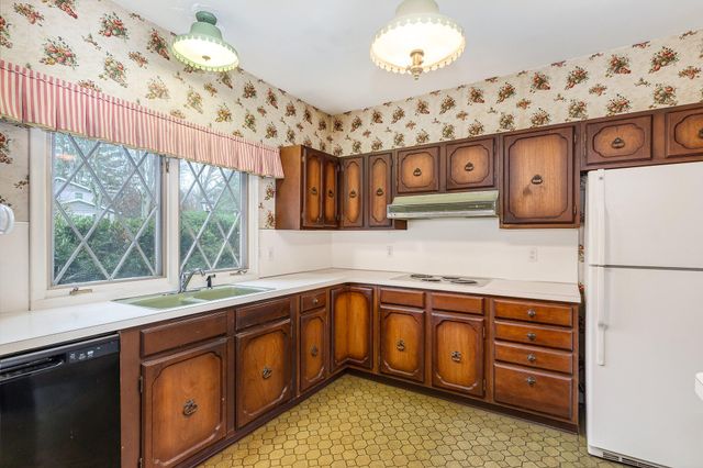 6240 Nantucket Lane, Kalamazoo, MI 49009