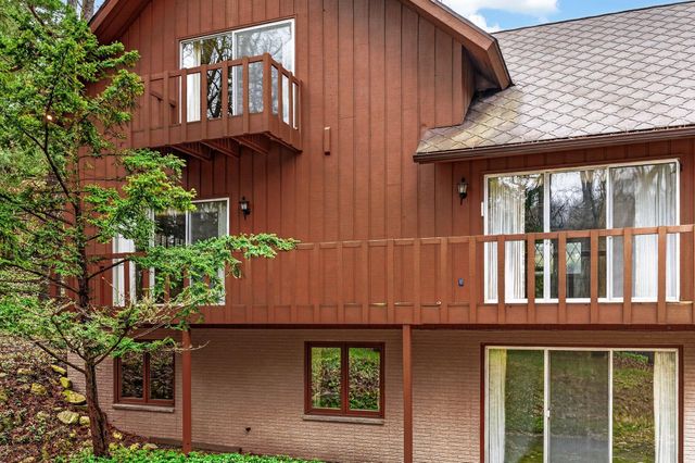 6240 Nantucket Lane, Kalamazoo, MI 49009