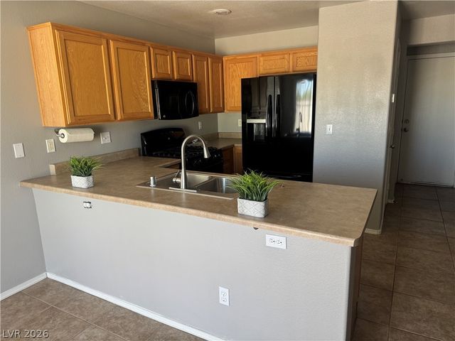 510 Eresma, Henderson, NV 89015