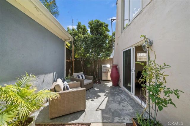 215 Monterey Studio, Laguna Beach, CA 92651