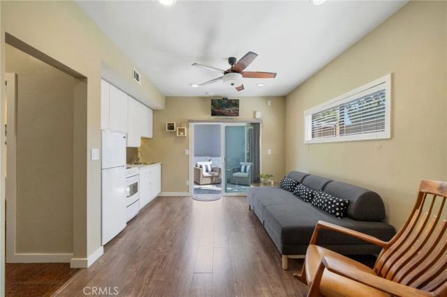 215 Monterey Studio, Laguna Beach, CA 92651