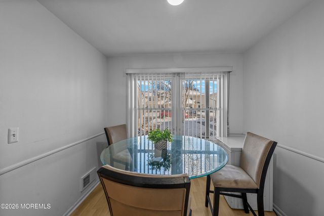 99 Woodmere Drive 705, Parlin, NJ 08859