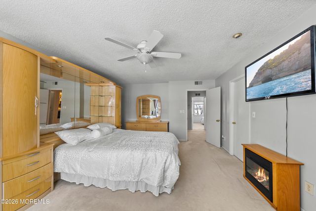 99 Woodmere Drive 705, Parlin, NJ 08859